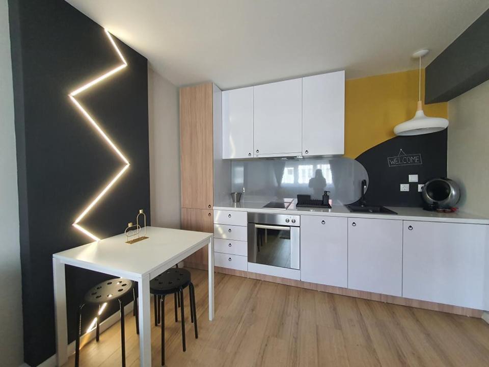Jazz Stan Na Dan Apartment บริชโก ภายนอก รูปภาพ