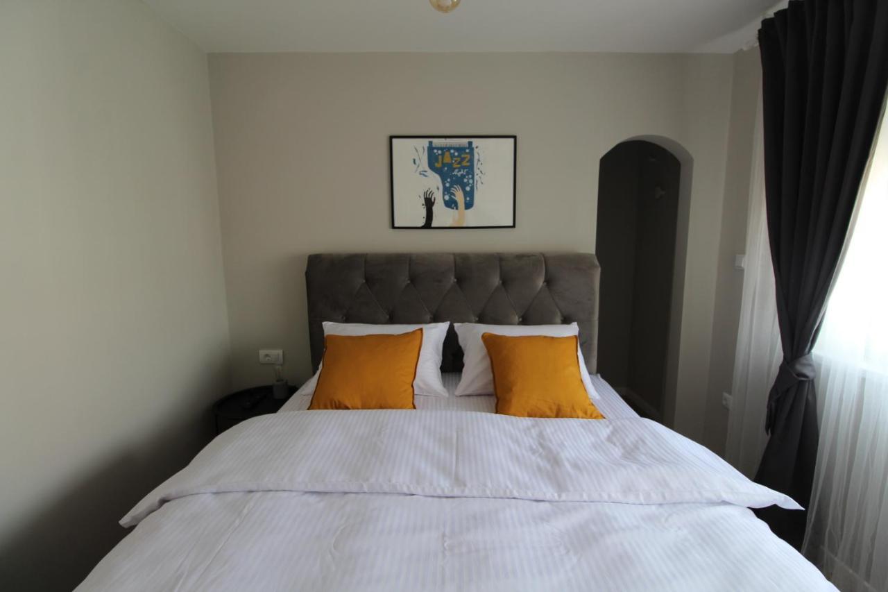 Jazz Stan Na Dan Apartment บริชโก ภายนอก รูปภาพ